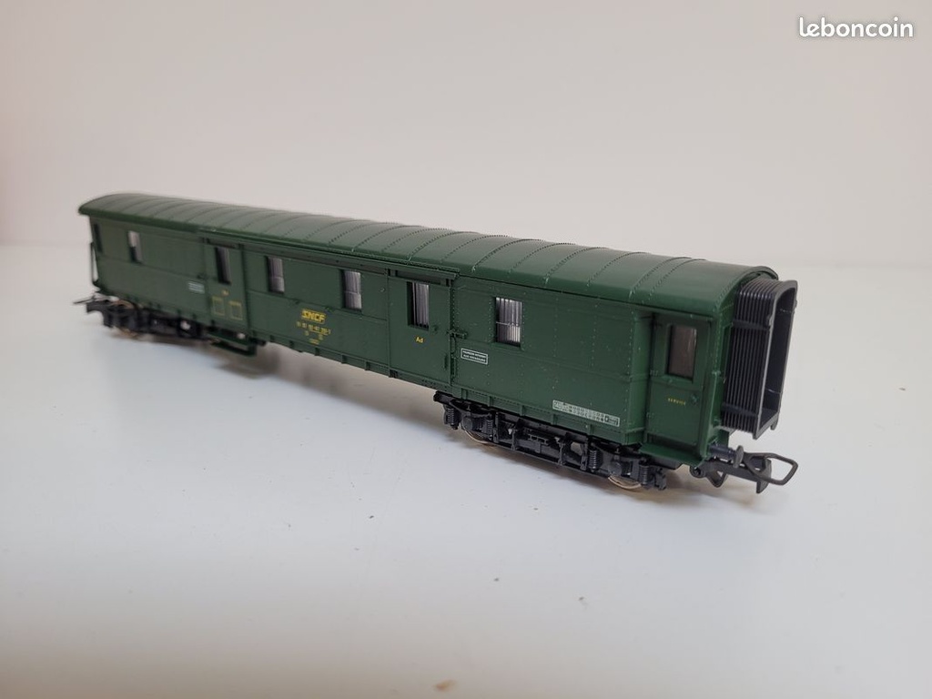 _n_5123_fourgon_sncf_classe_ex_drg_jouef_ho_8.jpg