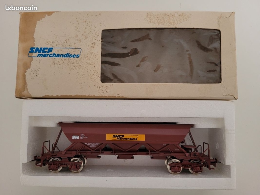 _n_664255_wagon_trmie__bogies_sncf_marchandises_jouef_ho_2.jpg