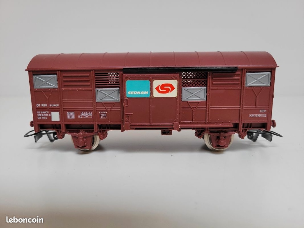 _n6251_wagon_couvert__bogies_sernam_jouef_ho_5.jpg