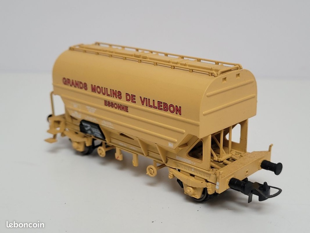 _n_4605_wagon_sncf_tmie_cralier__essieux_grands_moulins_villebon_makette_ho_9.jpg