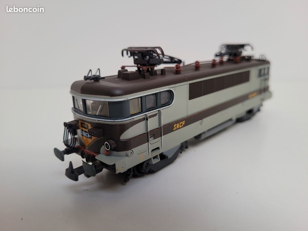 _n_208160_locomotive_lectrique_bb_9491_livre_arzens_lima_ho_9.jpg