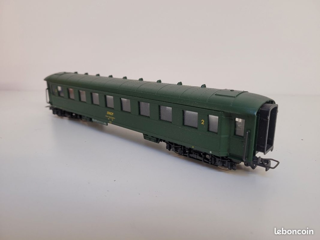 _n_5121_voiture_sncf_2_me_classe_ex_drg_jouef_ho_10.jpg