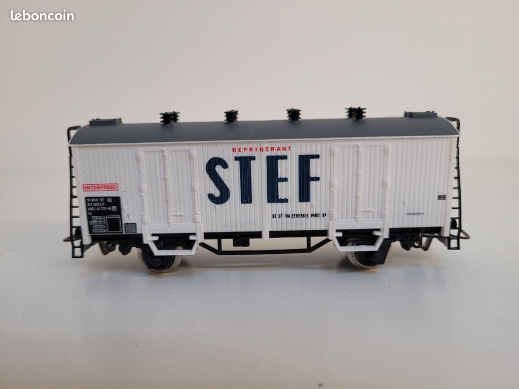 _n_6280_wagon_frigorifique__essieux_stef_jouef_ho_4.jpg