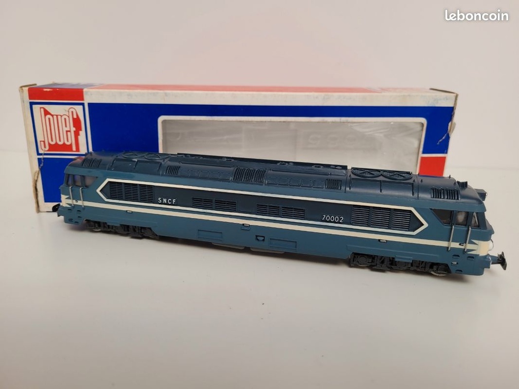 _n_8651_locomotive_lctrique_sncf_cc70002_jouef_ho_2.jpg
