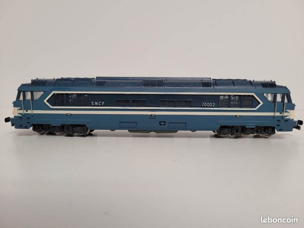 _n_8651_locomotive_lctrique_sncf_cc70002_jouef_ho_4.jpg