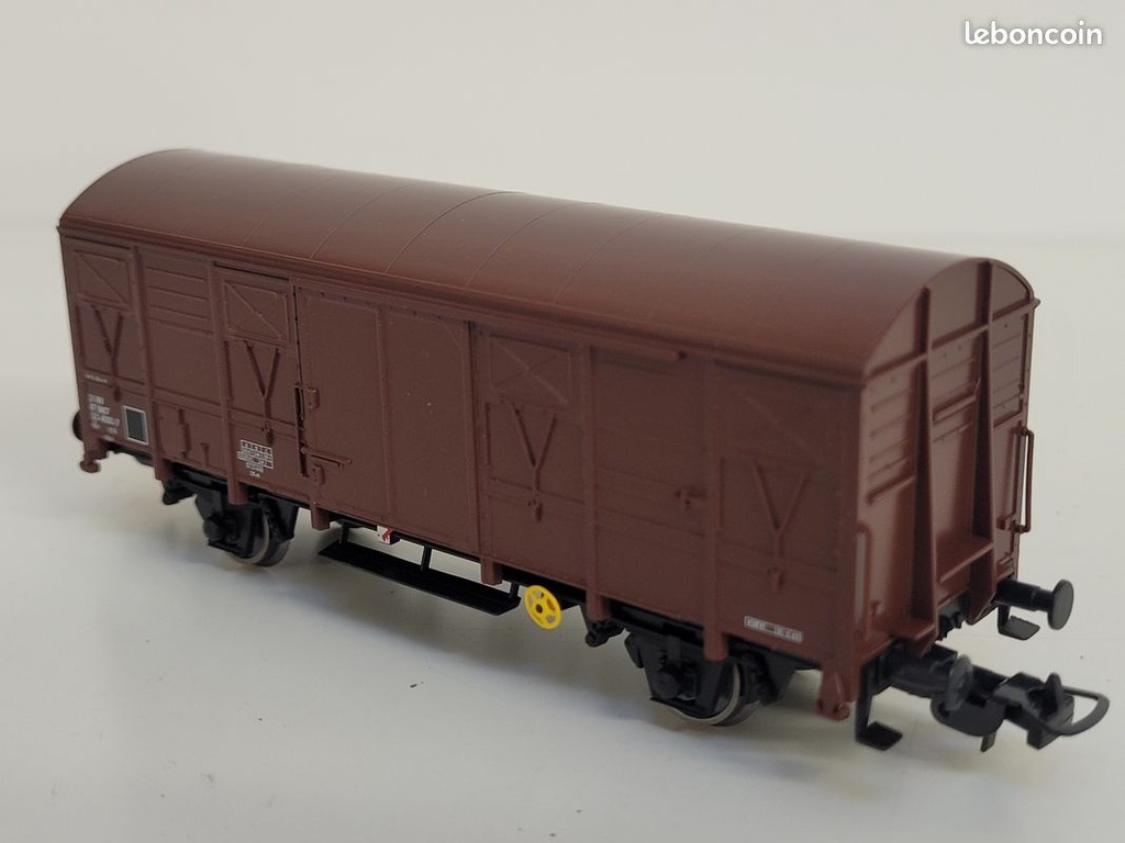 _n96620b_wagon_sncf_couvert_uic__essieux_type_gs4_piko_ho_10.jpg