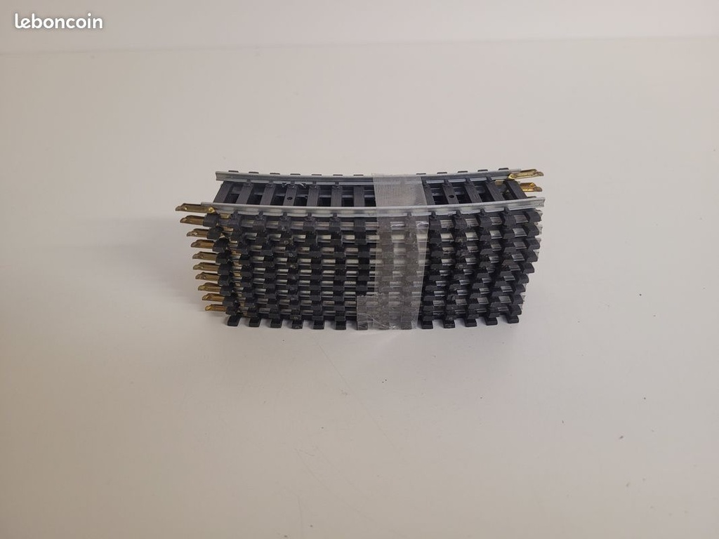 _n_8702_lot_de_10_demi_rails_courbes_rayon_385_mm_jouef_ho_3.jpg