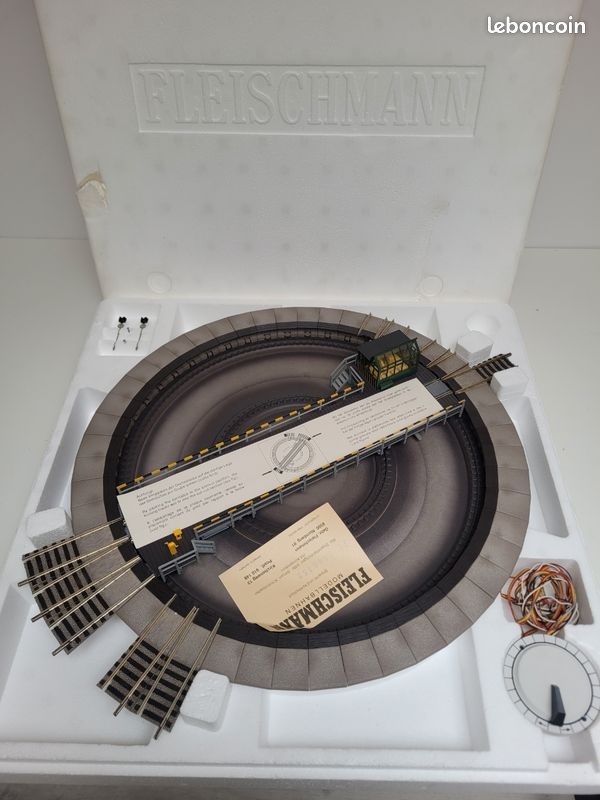 _n6152_plaque_tournante_fleischmann_neuve_ho_2.jpg
