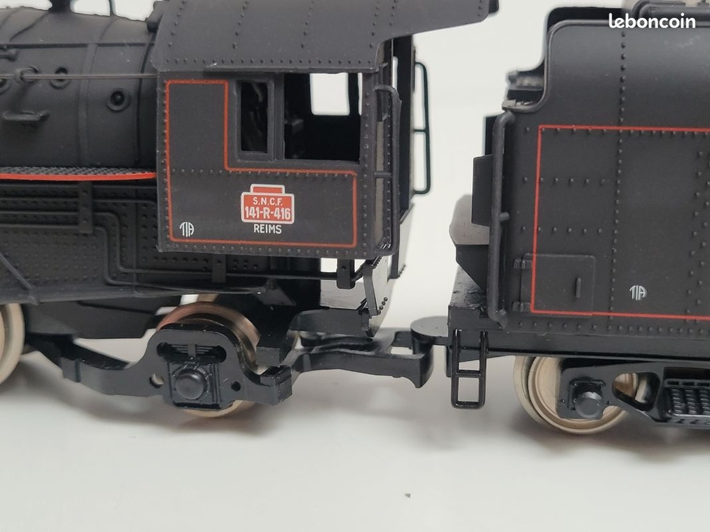 _n_8273_locomotives_vapeur_141r416_dpot_de_reins_jouef_ho_11.jpg