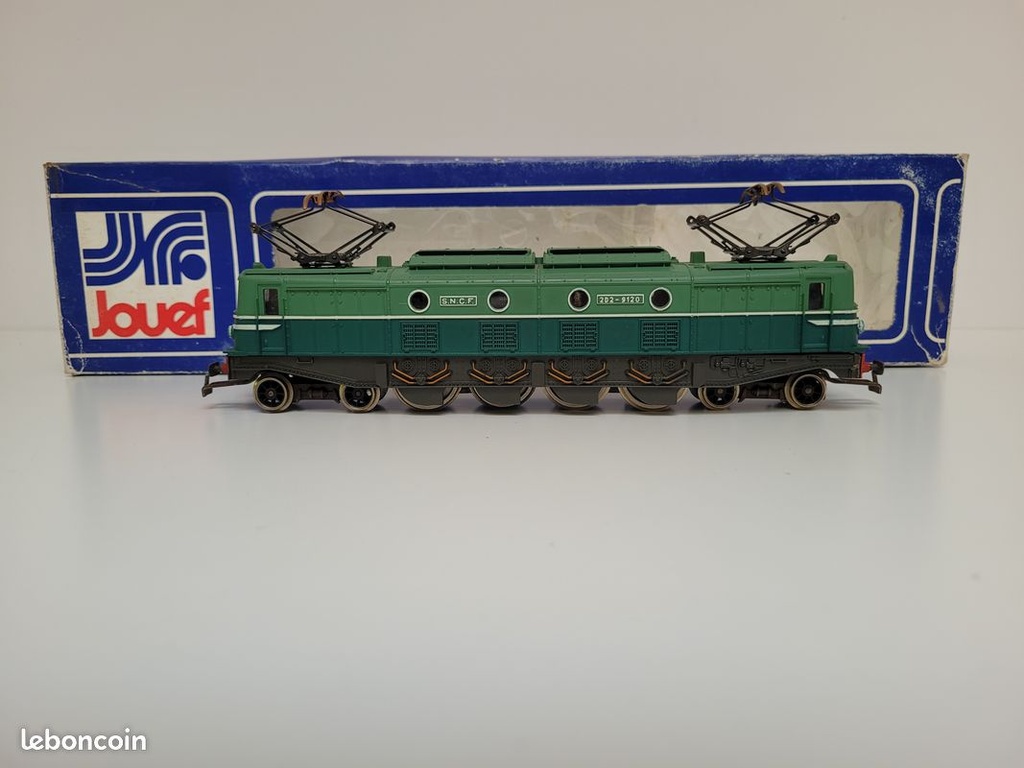 _n_8482_locomotive_lectrique_2d2_jouef_ho_2.jpg