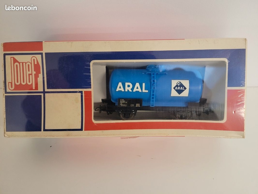 _n_6301_wagon_citerne__essieux_aral_neuf_jouef_ho_4.jpg
