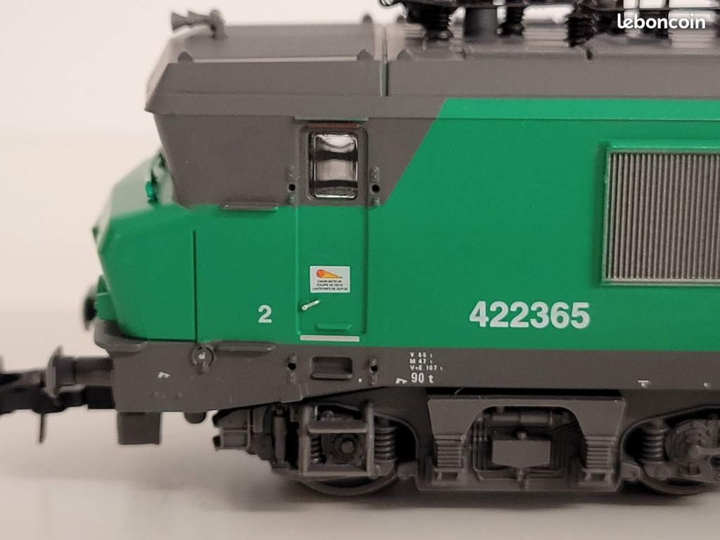 _n_62469_locomotive_lectrique_sncf_livre_fret_bb_422365_roco_ho_6.jpg