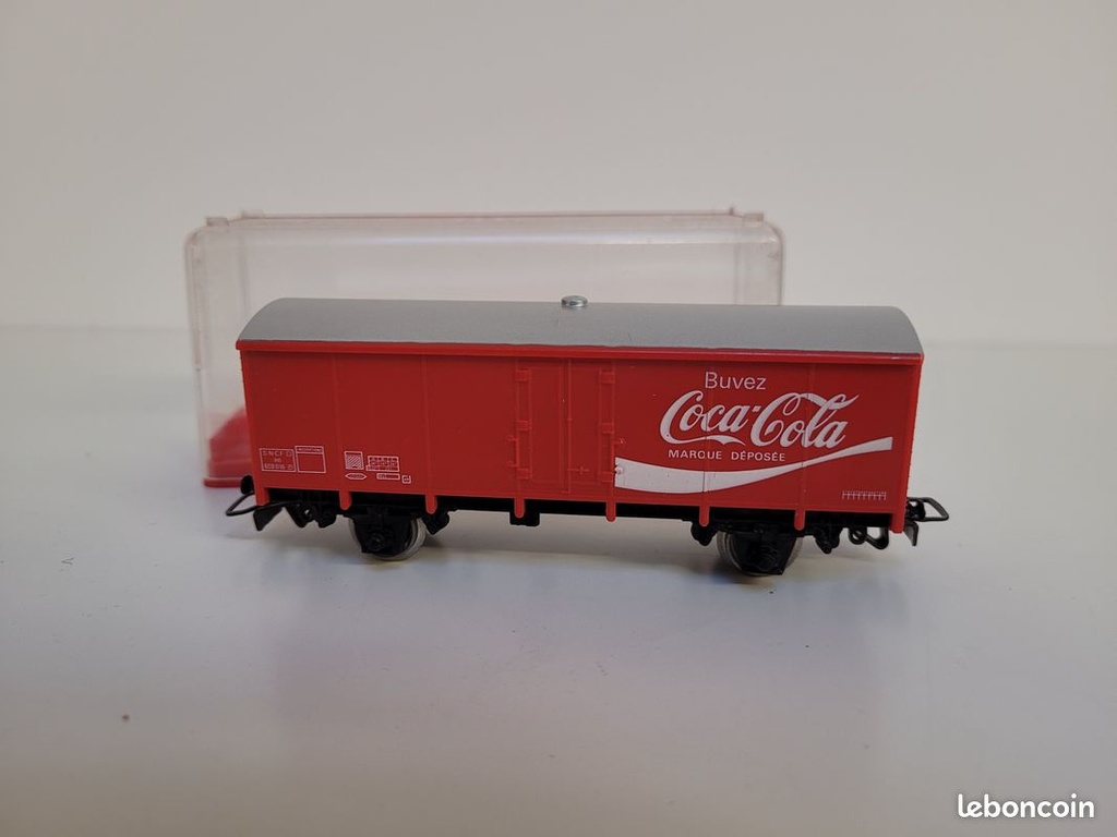 _n_6265_wagon_couvert__essieux_coca_cola_jouef_ho_2.jpg