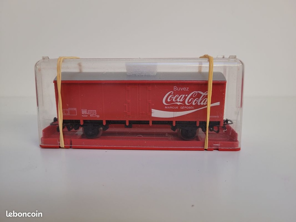 _n_6265_wagon_couvert__essieux_coca_cola_jouef_ho_3.jpg