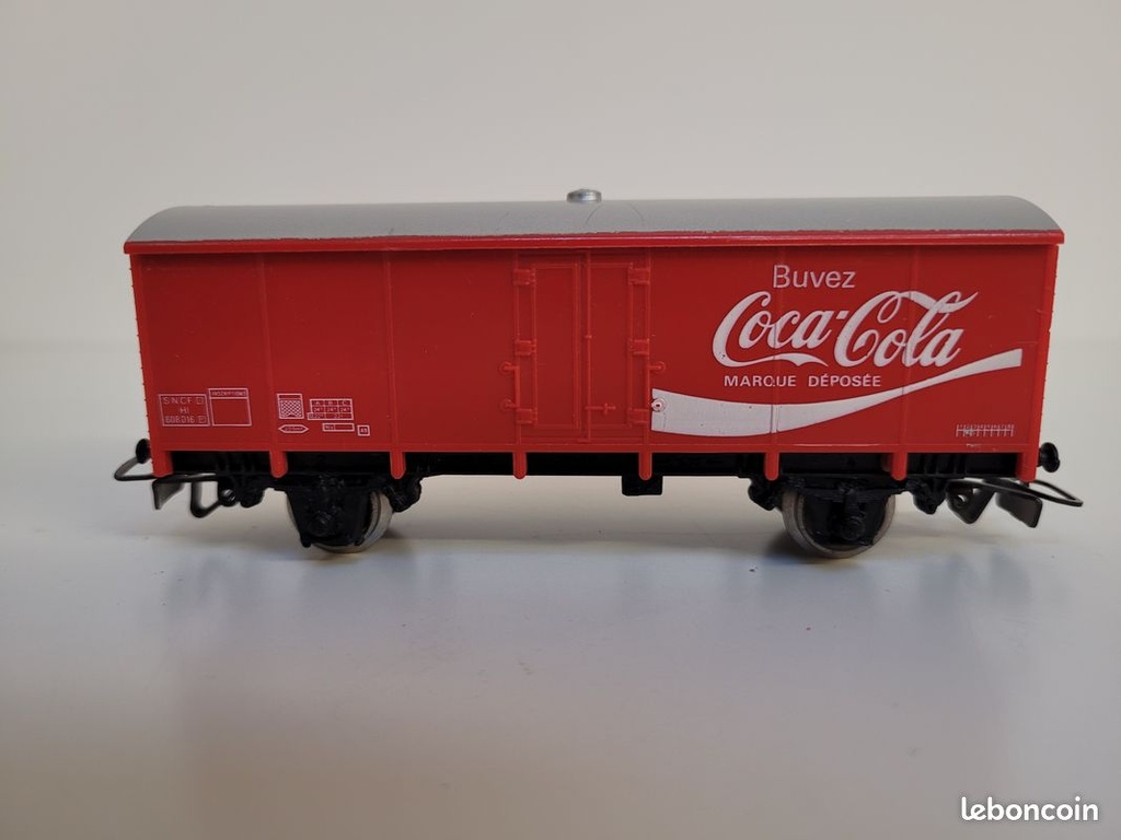 _n_6265_wagon_couvert__essieux_coca_cola_jouef_ho_4.jpg