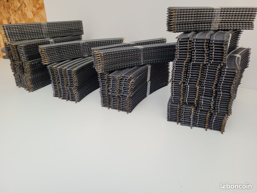 s_paquets_de_10_rails_acier_jouef_ho_code_100_3.jpg