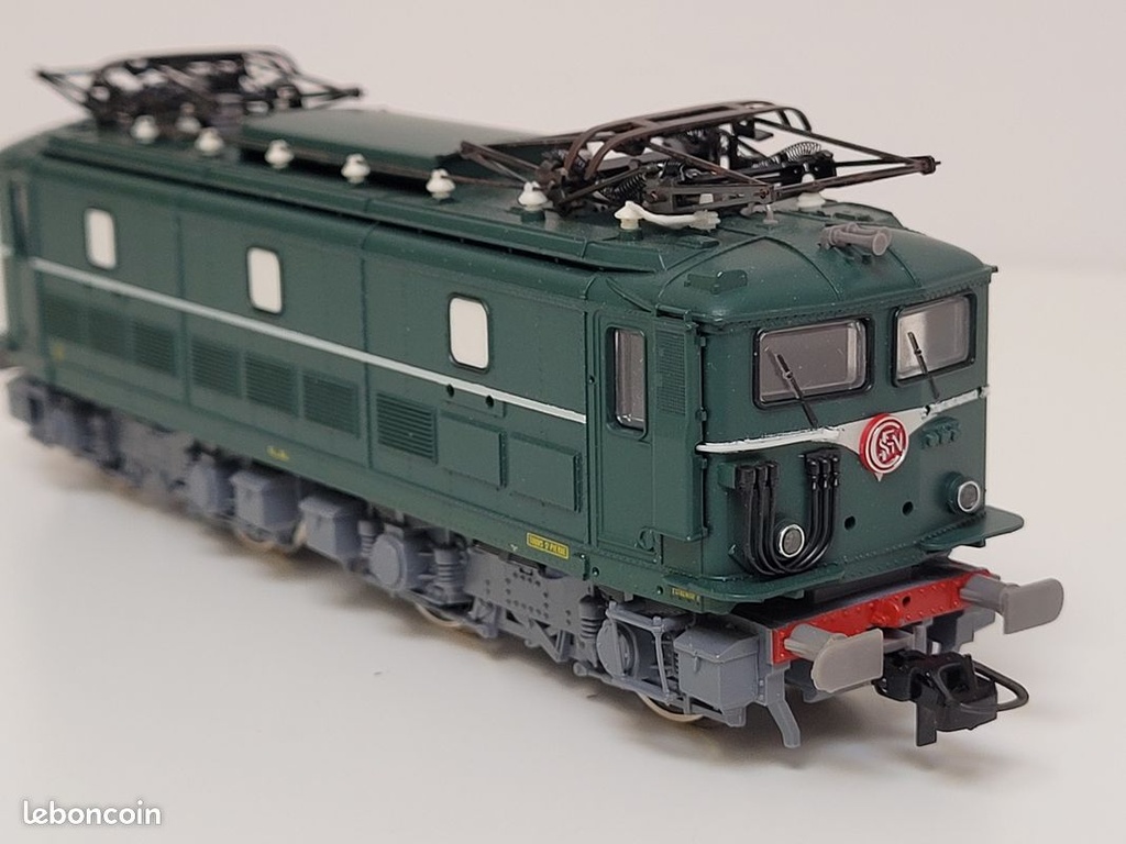 _n_04170a_locomotive_lectrique_sncf_bb_300_roco_ho_7.jpg