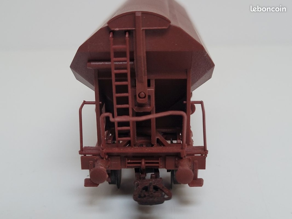 _n_303568_wagon_trmie_sncf__essieux_lima_ho_7.jpg