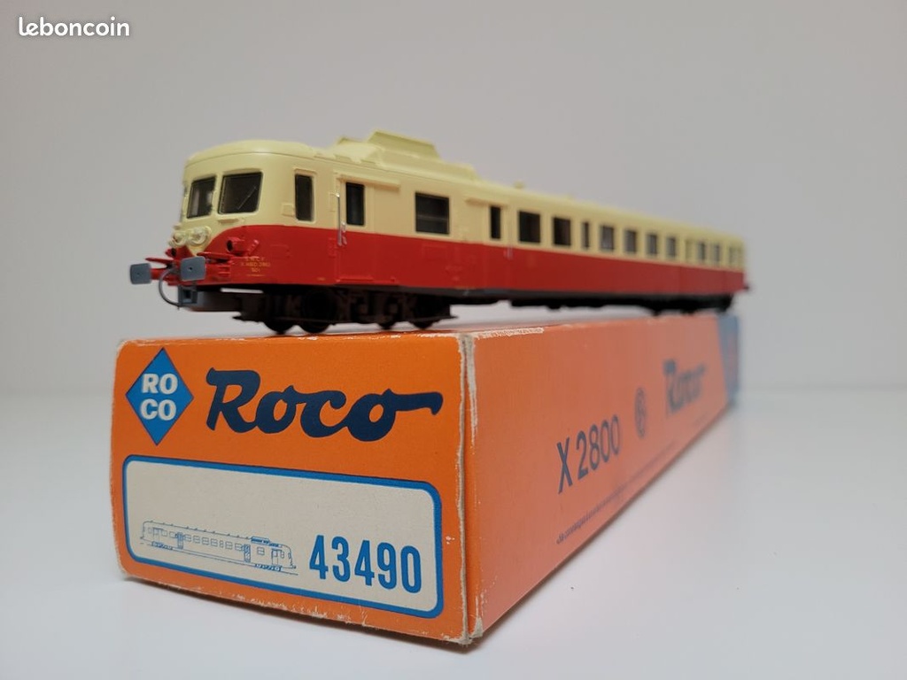  N°43490 Autorail X2800 ROCO Ho