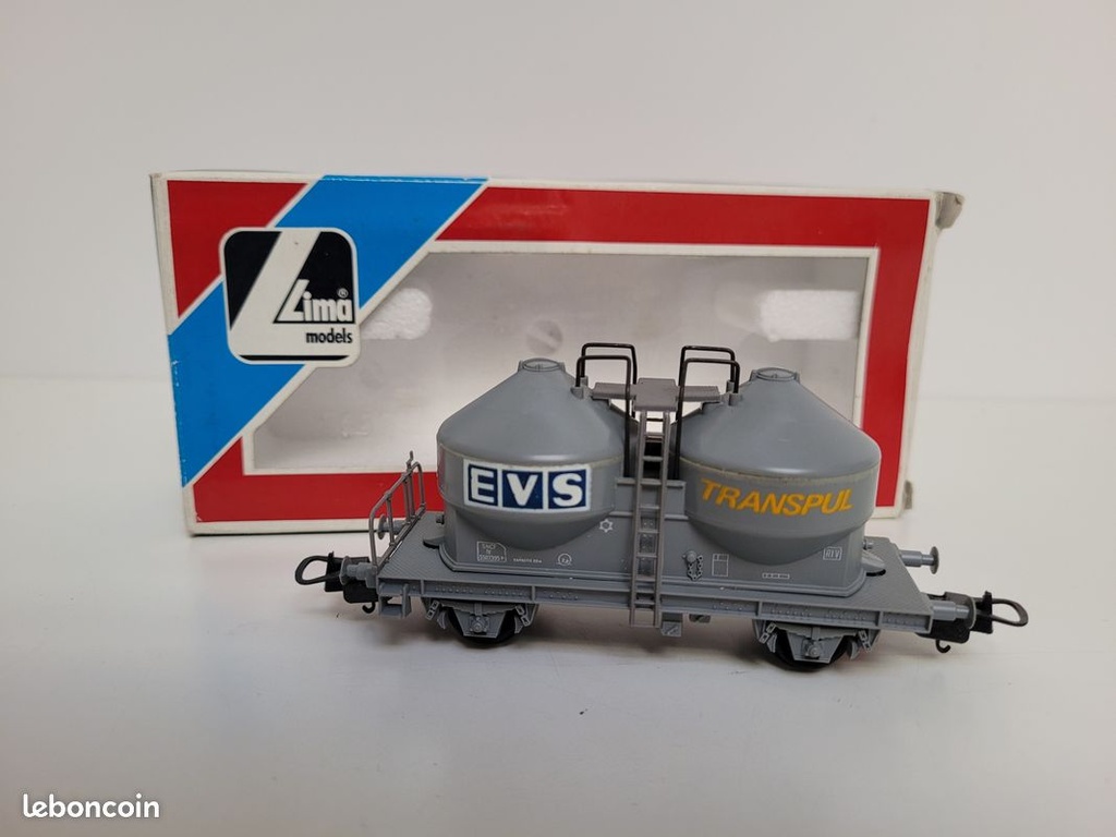  N° 302809 Wagon à essieux de transport de pulvérulents Lima Ho