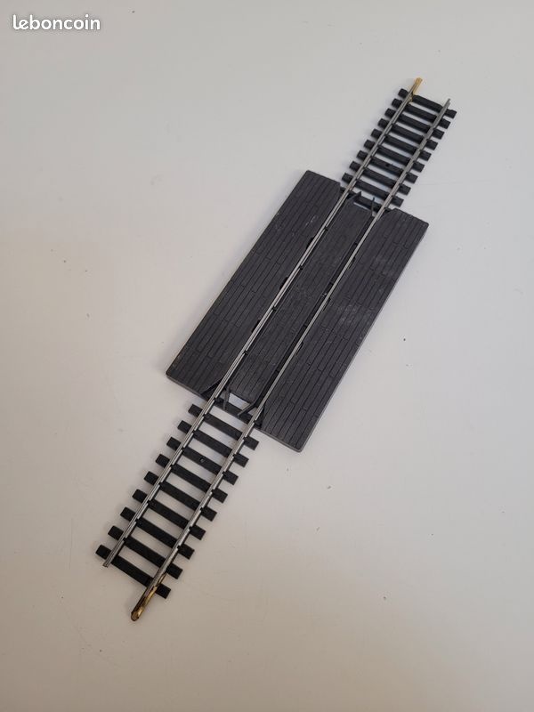  N°4787 Rail de passage de voie Jouef Ho