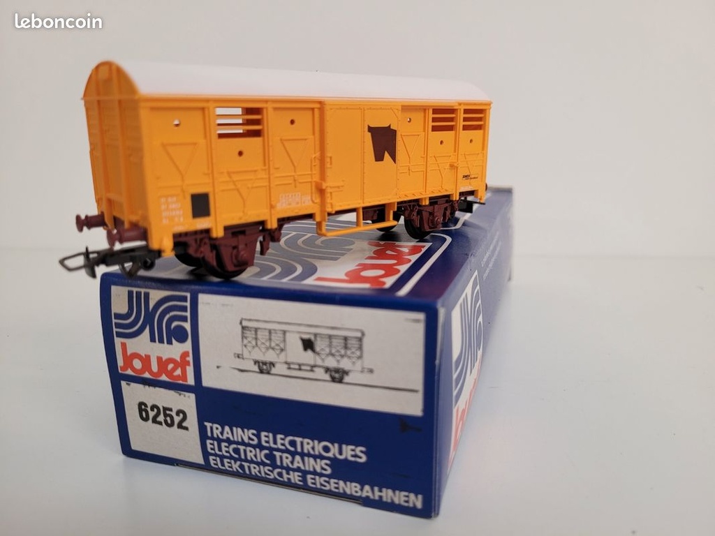  N° 6252 Wagon couvert à essieux transport de bestiaux Jouef Ho