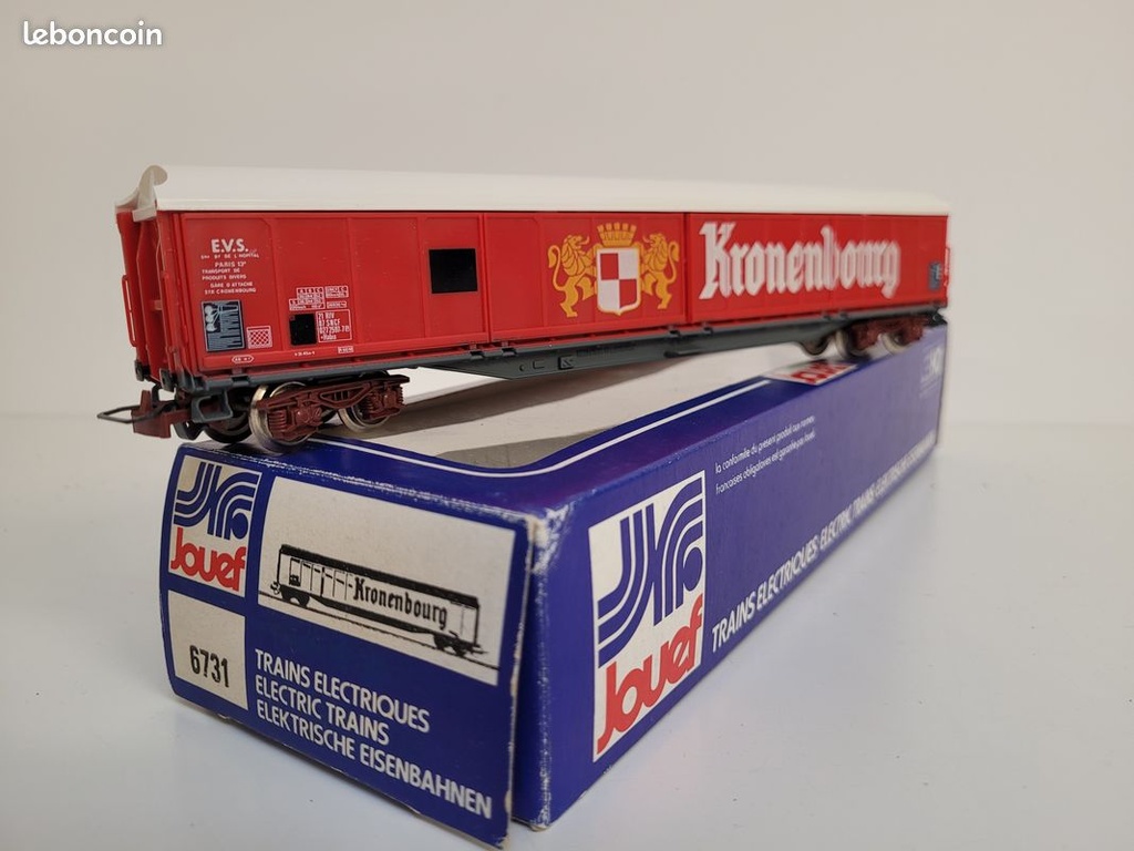  N°6731 Wagon couvert SNXF à bogies KRONENBOURG Jouef Ho