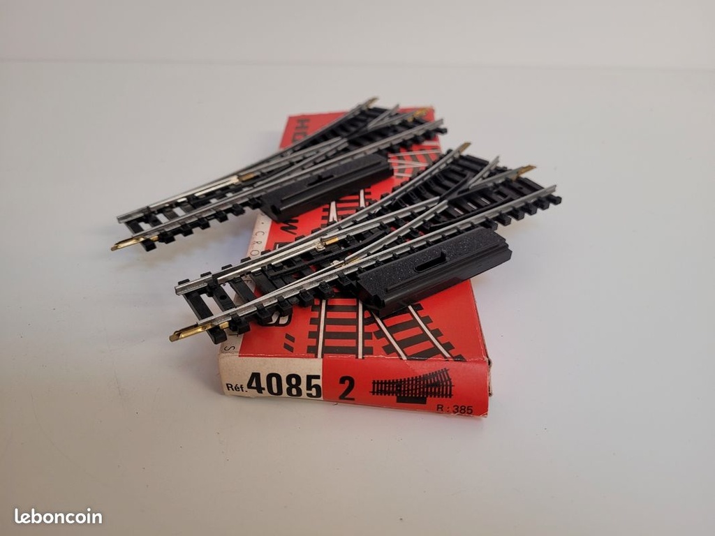 N°4085 Boite de 2 aiguillages gauche à commande mauel Jouef Ho