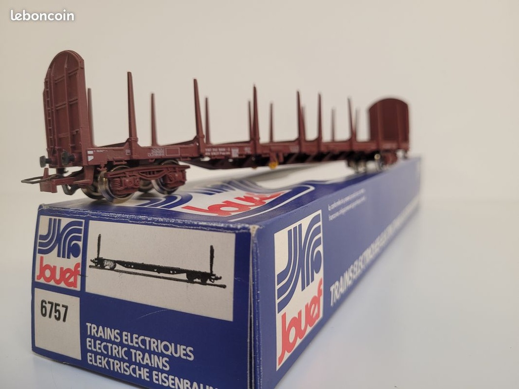 N°6757 Wagon à bogies à ranchers lourds type ROOS Jouef Ho