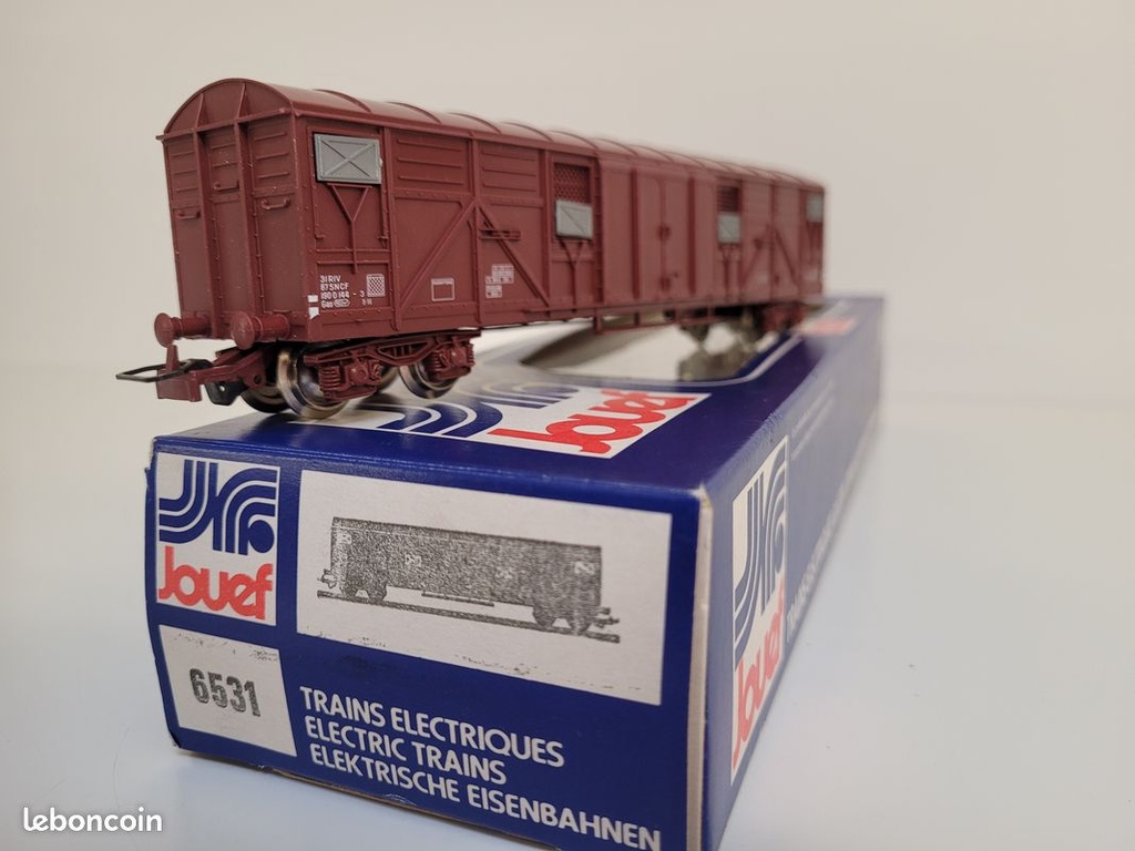 N° 6531 Wagon couvert à bogies type GAS Jouef Ho