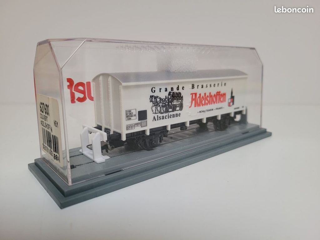 Train wagon N° 627600 Wagon couvert à essieux SNCF ADELSHOFFEN Jouef Ho