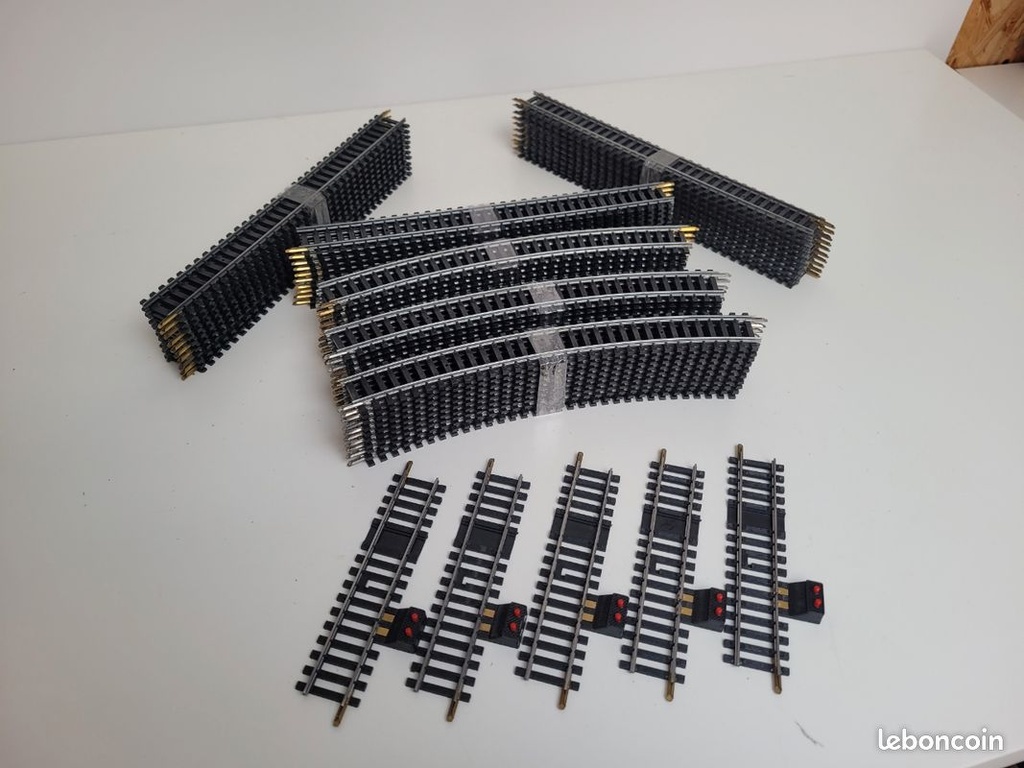 Train wagon lot de 60 rails aciers et 5 rails droit à 1 coupure Jouef Ho