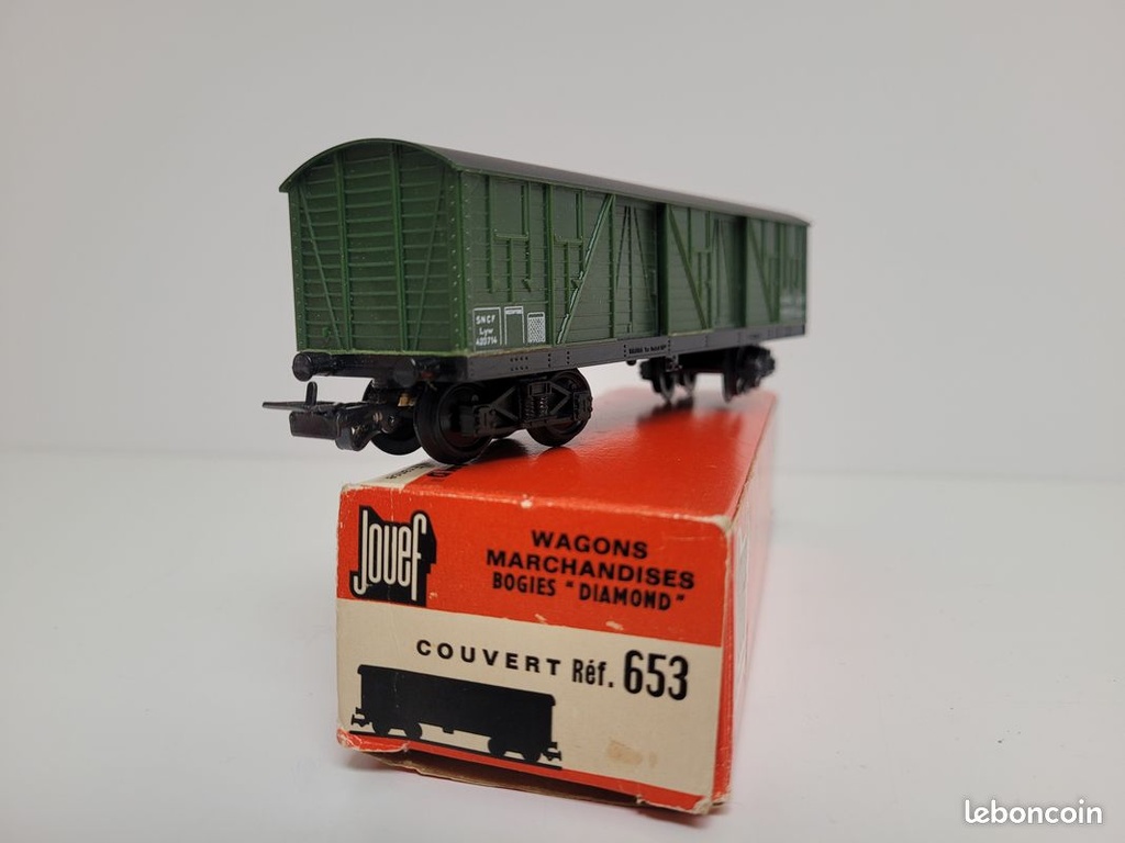 [3170864945] Train wagon N°653 Wagon couvert à bogies Jouef Ho