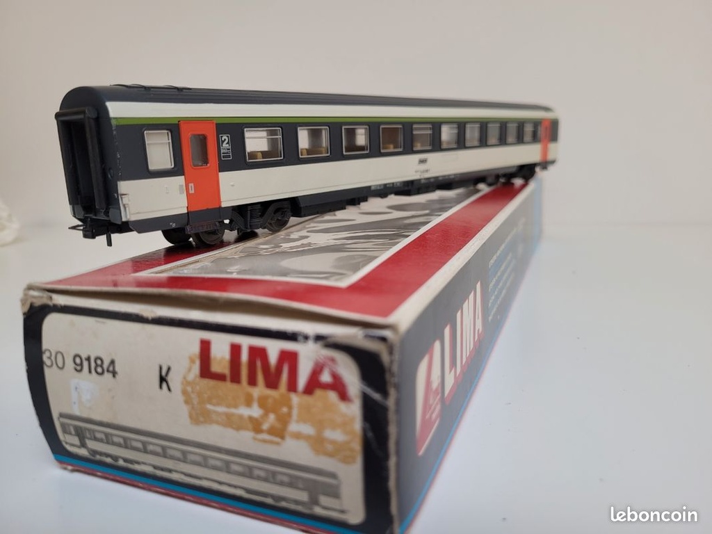 Train wagon N° 309184 voiture voyageur s type corail 2 ème classe LIMAHo