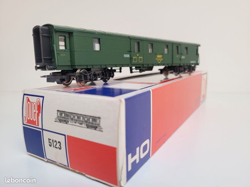 Tain wagon N° 5123 Fourgon à bagages SNCF ex DRG Jouef Ho