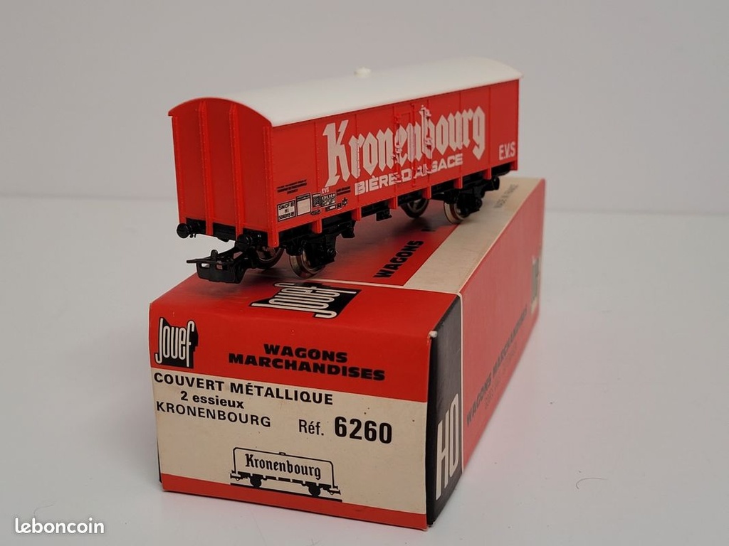 Trin wagon N° 6260 Wagon SNCF Couvert métallique à essieux KRONRNBOURG Jouef Ho
