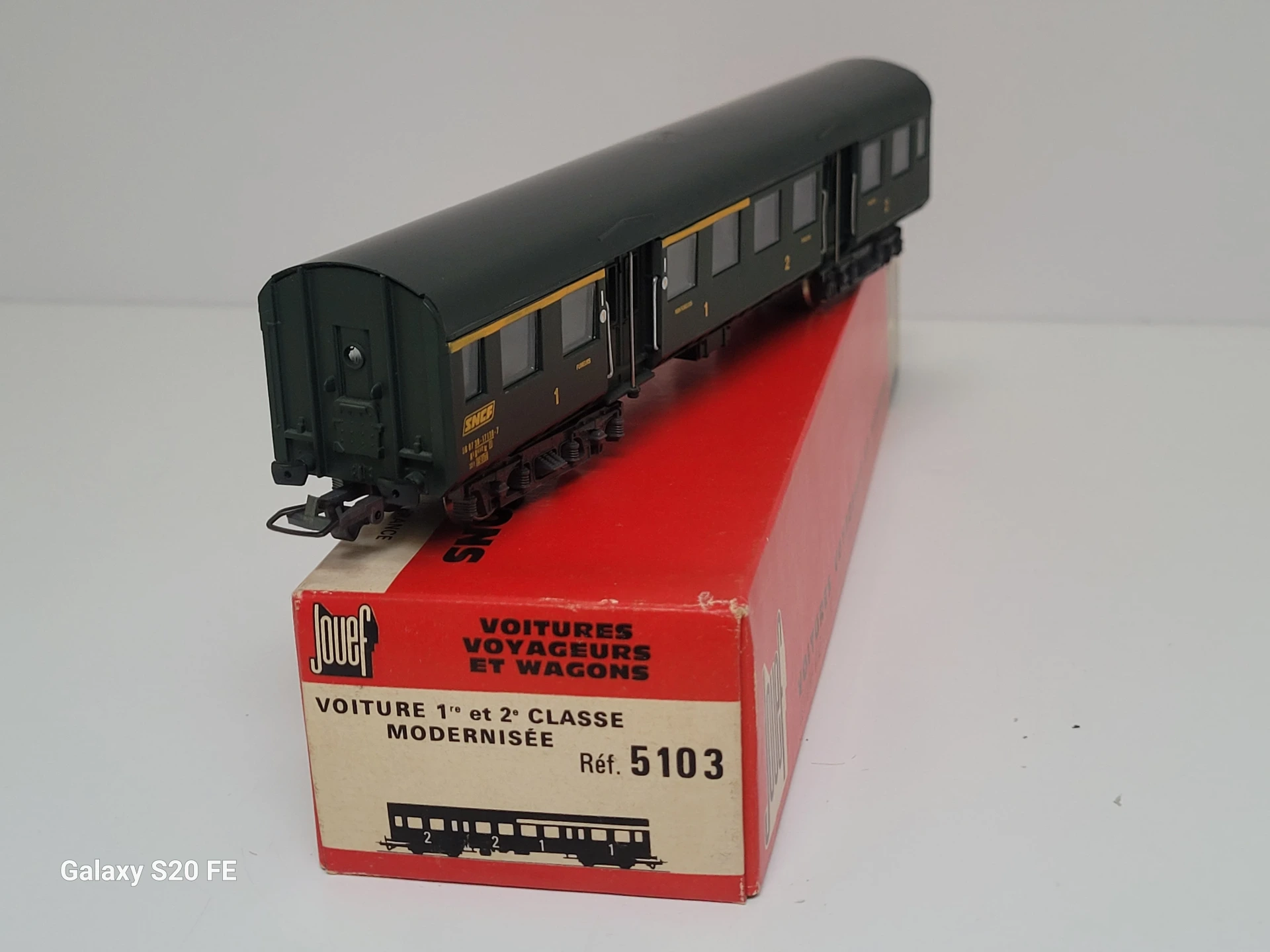 voiture modernisée mixte 1ère/ 2ème classe  A⁵B⁴½ tz SNCF