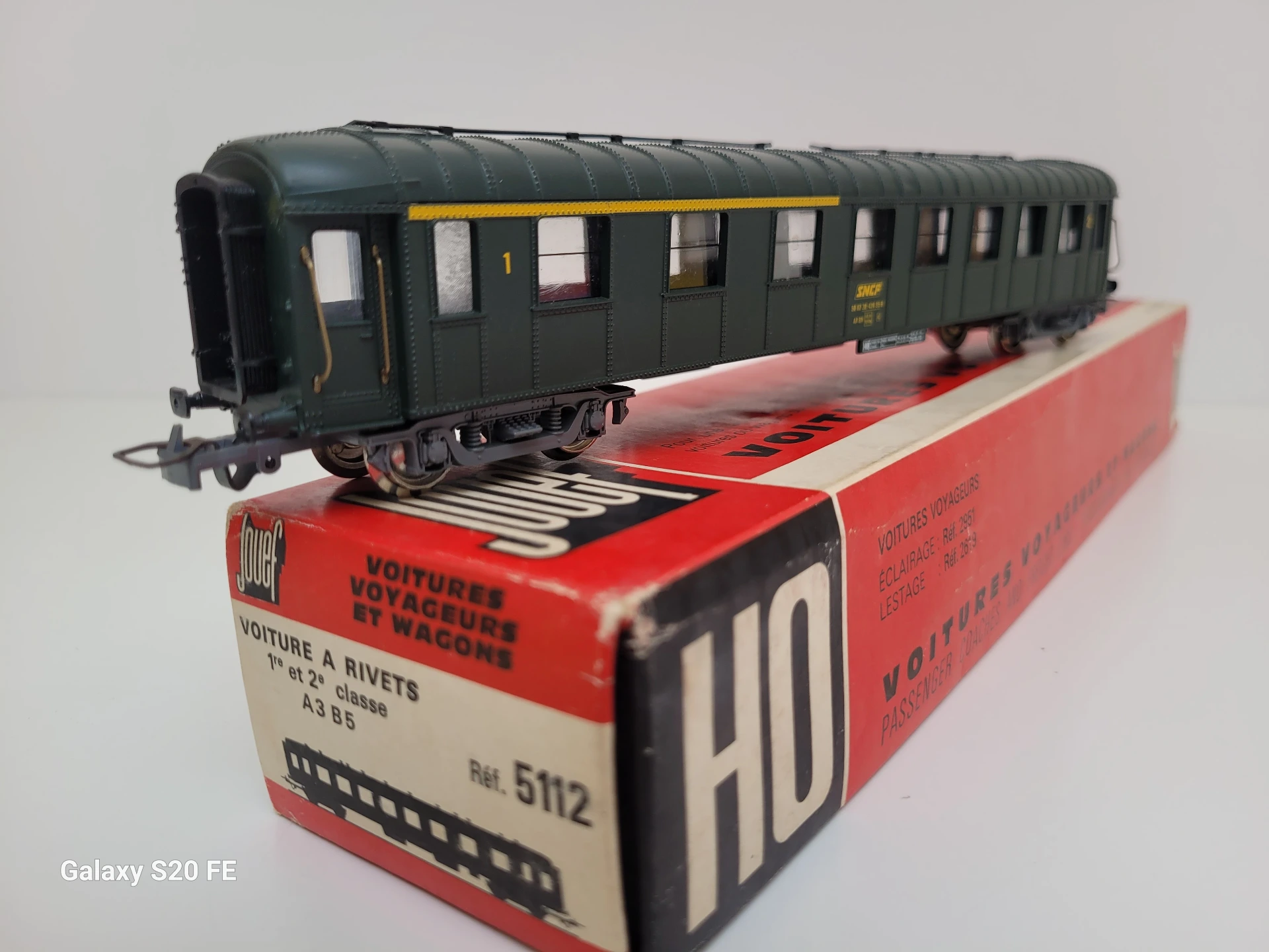 voiture voyageurs à rivets mixte 1ère/ 2ème classe A³B⁵ SNCF type OCEM RA