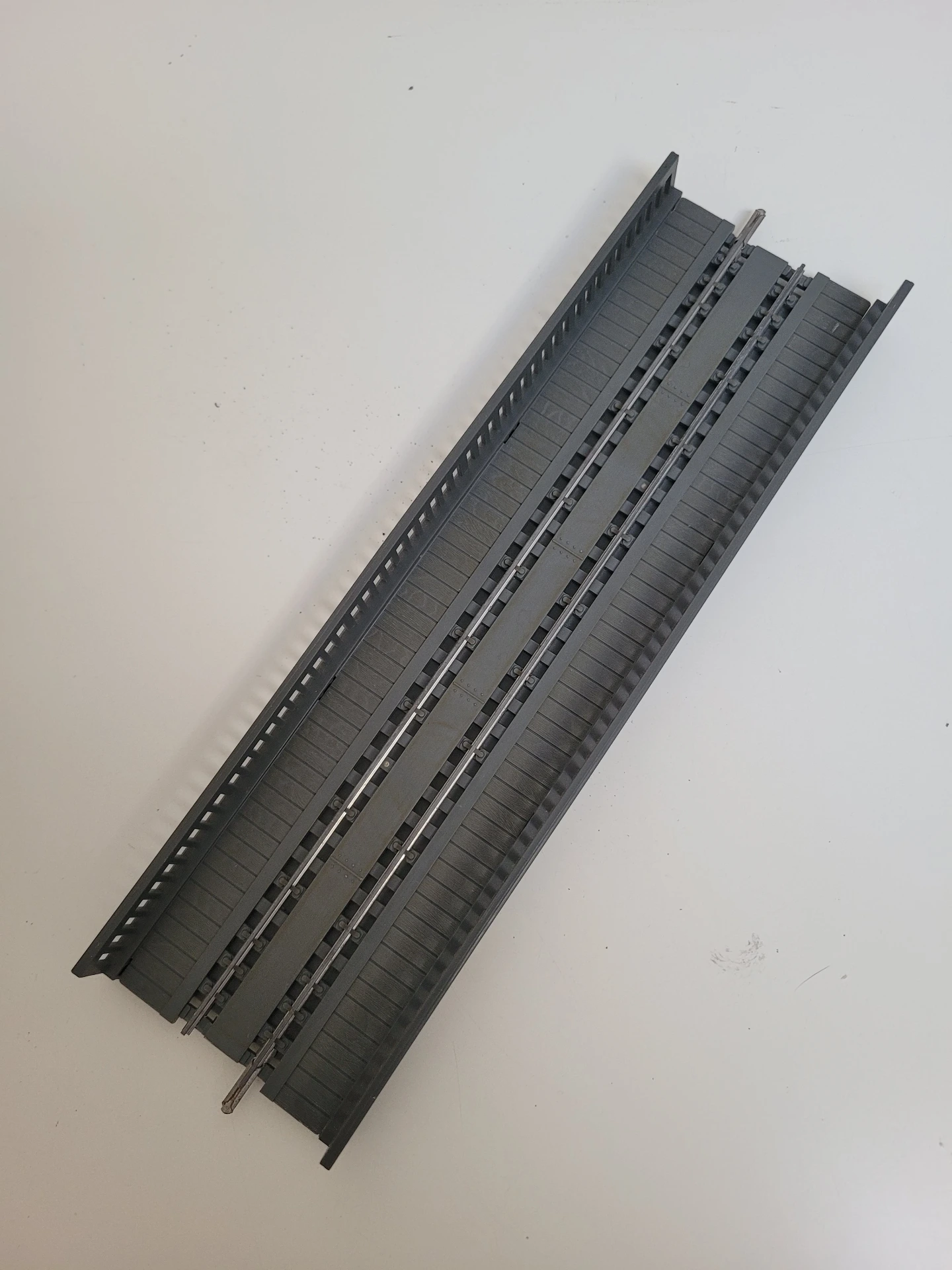 Element droit de pont supérieur avec rail intégré Jouef Ho