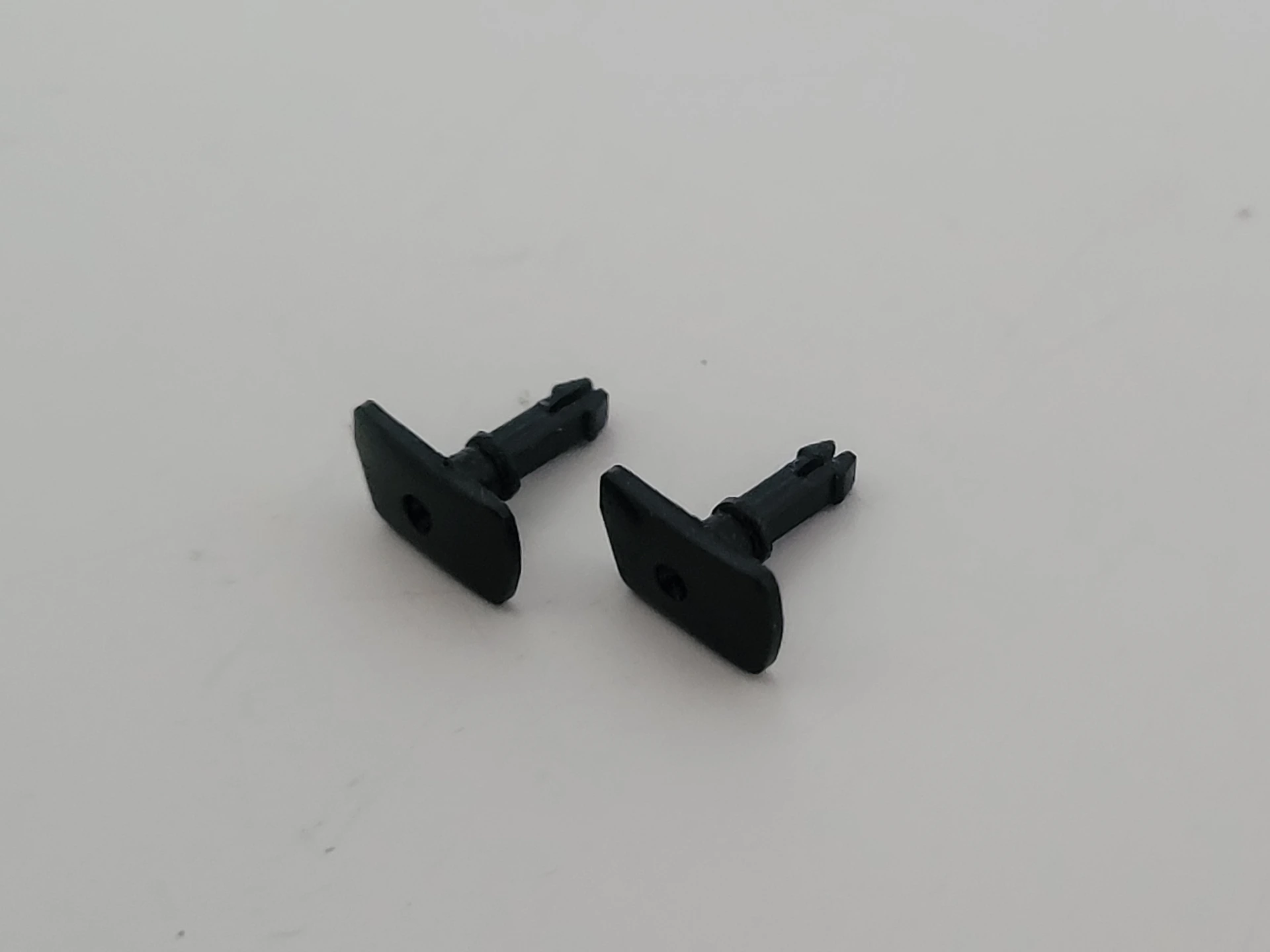 Lot de deux tampons clipsable pour locomotive  2d2 Jouef Ho